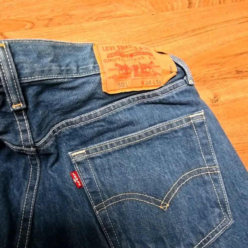 Levi's 501 Mens Jeans Straight Fit Medium Wash Denim 34x34 Classic Blue